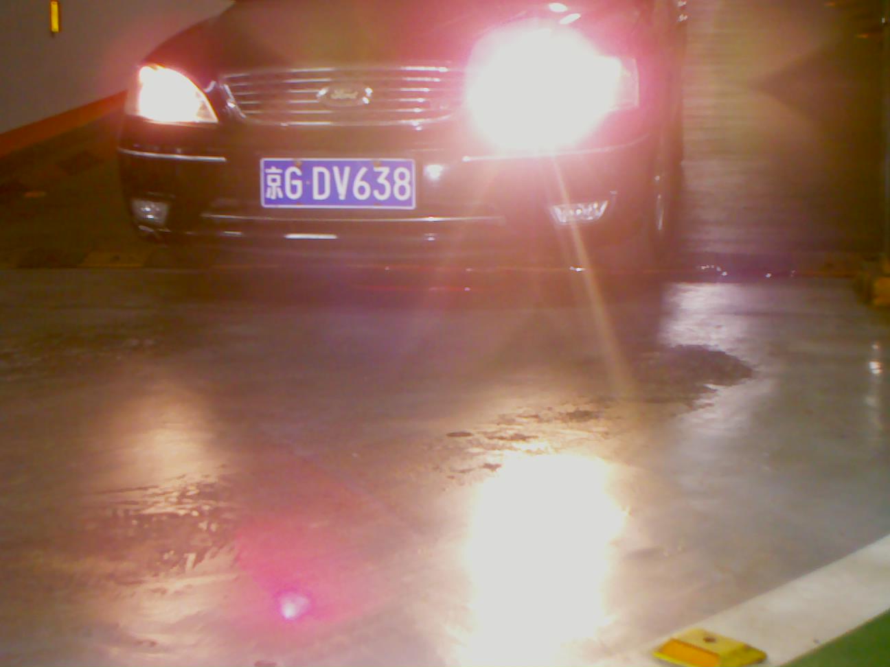 过曝车牌